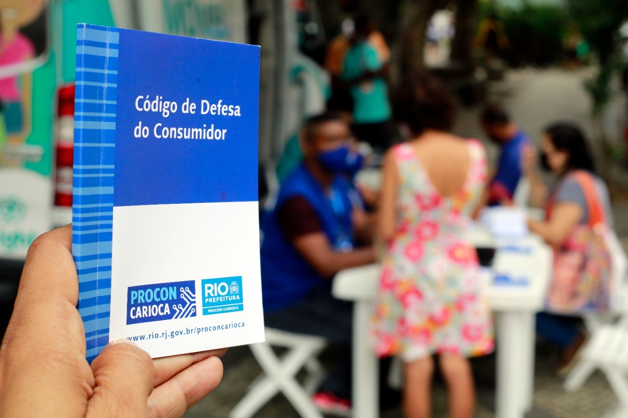 Procon Carioca faz pesquisa de preços de material escolar e encontra variação de mais de 500% - Prefeitura da Cidade do Rio de Janeiro