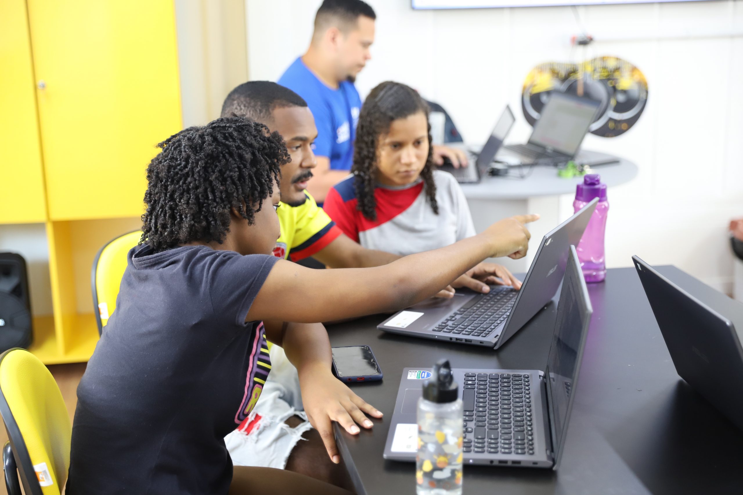 Estão abertas as inscrições para 2.500 vagas dos cursos de Mídias Digitais e Impressão 3D nos Espaços da Juventude - Prefeitura da Cidade do Rio de Janeiro