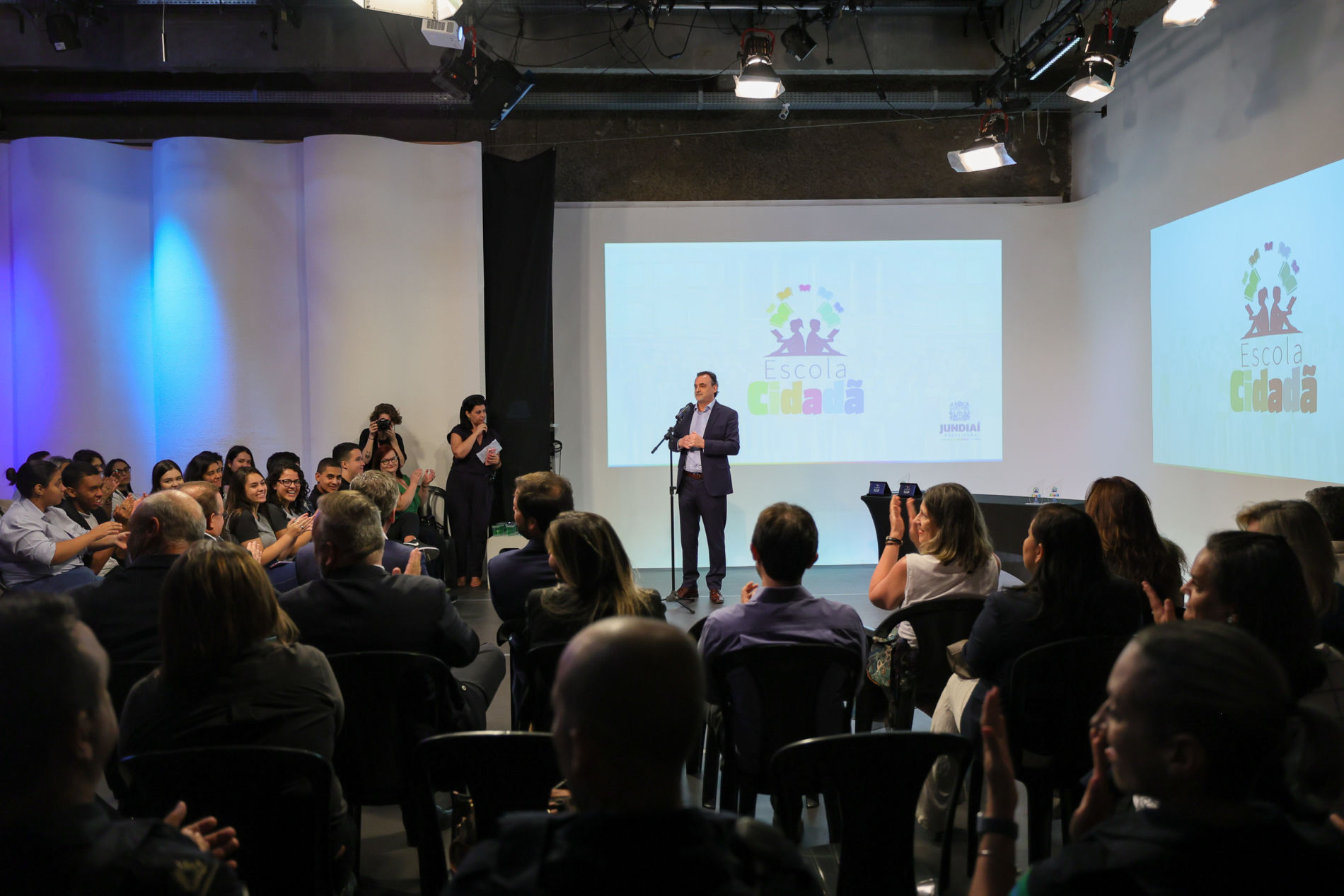 Câmara aprova e Programa Mulher Cidadã vira Lei em Jundiaí