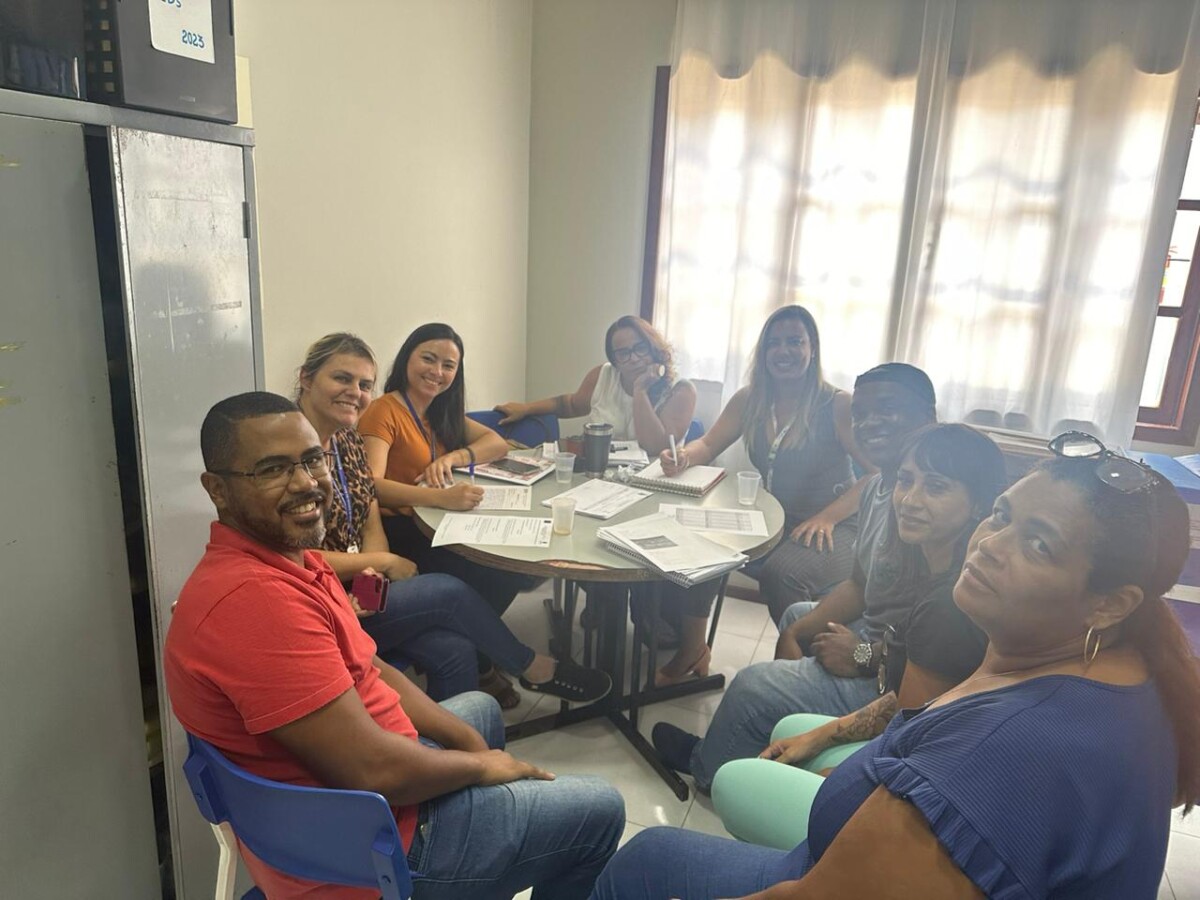 Projeto Conexão: Estratégias para inclusão são discutidas em reunião no Colégio Municipal Paulo Freire